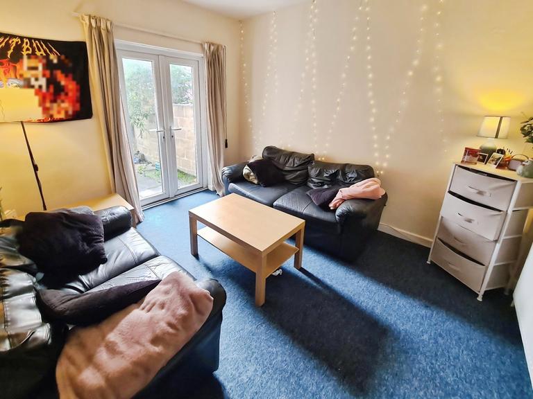 Milton Road, The Polygon, Southampton, SO15 2HR