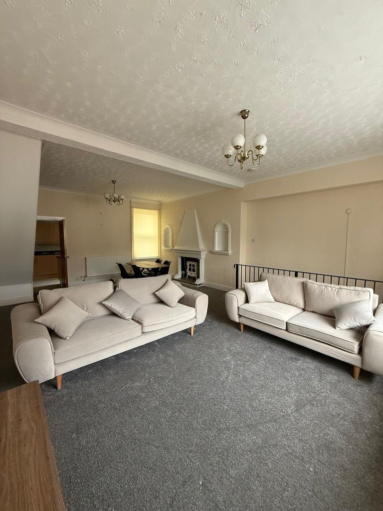 Brynymor Road, Brynmill, Swansea, SA1 4JG