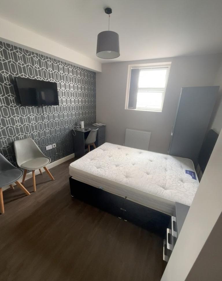 King Edward's Road, Brynmill, Swansea, SA1 4LX