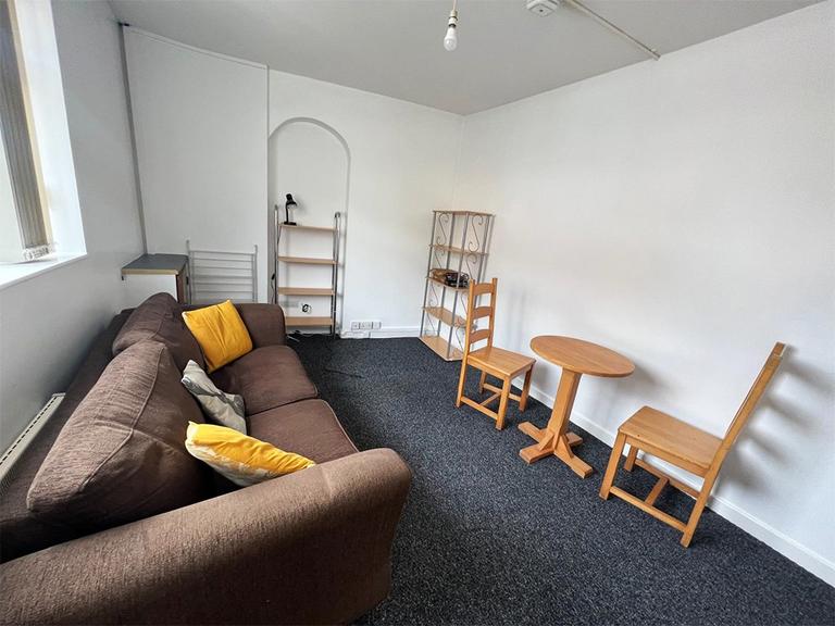 Bond Street, Sandfields, Swansea, SA1 3TX