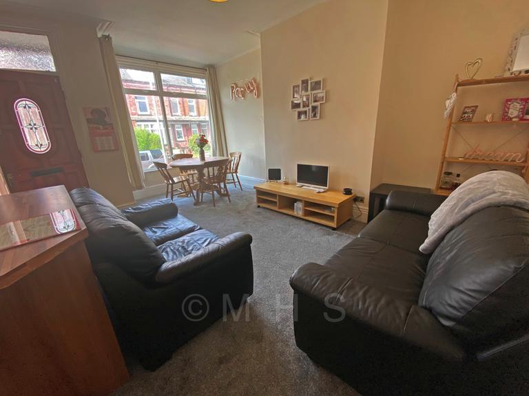 Stanmore View, Burley, Leeds, LS4 2RW