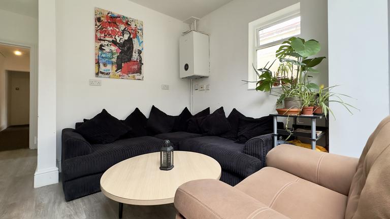 Fishponds Road, Fishponds, Bristol, BS16 3AP