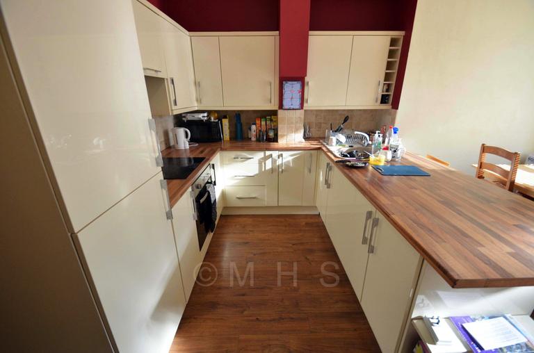 Mayville Terrace, Hyde Park, Leeds, LS6 1NB