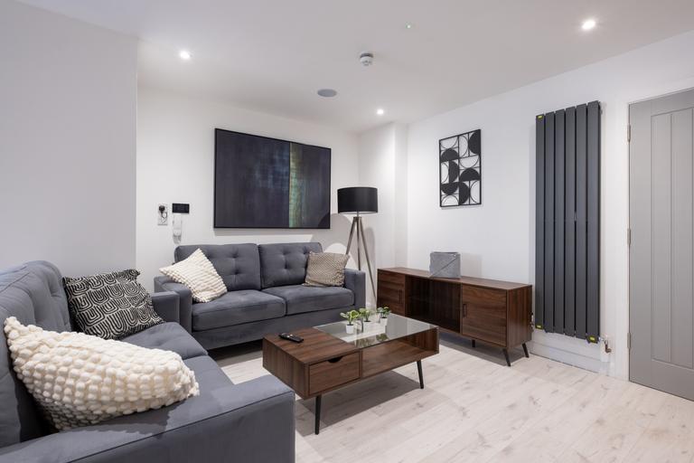 Rhyddings Park Road, Brynmill, Swansea, SA2 0AF