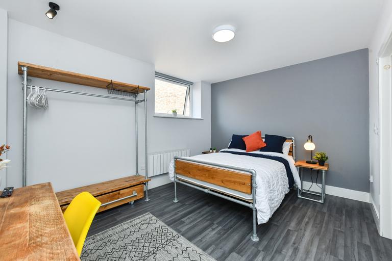 71A High Road Beeston, Beeston, Nottingham, NG9 2LE