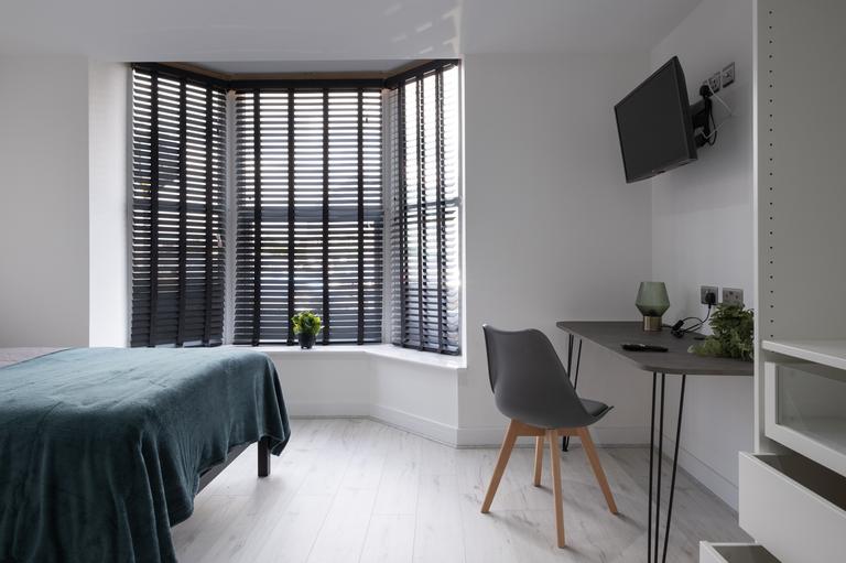 Canwick Road, High Street, Lincoln, LN5 8HE