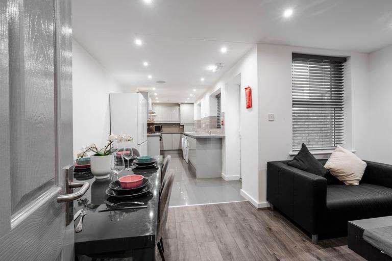 Birstall Road, Kensington, Liverpool, L6 9AH