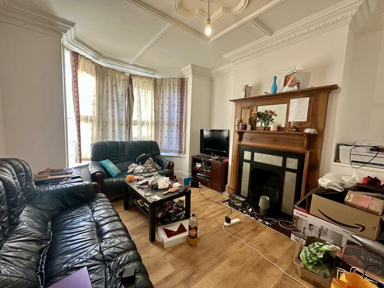 Newcombe Road, The Polygon, Southampton, SO15 2FJ