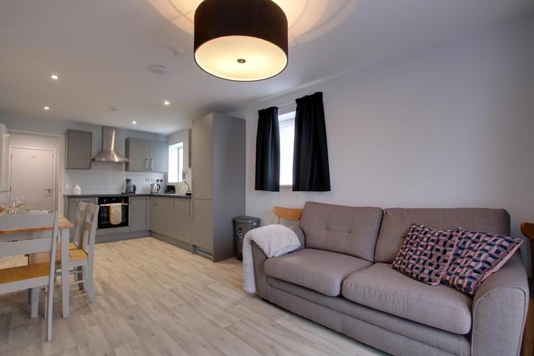 Clarendon Park Road, Clarendon Park, Leicester, LE2 3AH