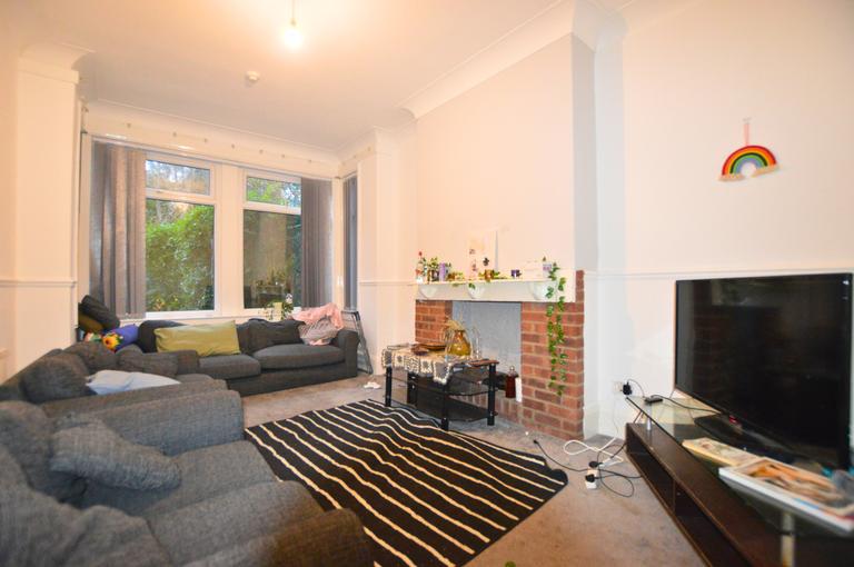 Rokeby Gardens, Headingley, Leeds, LS6 3JZ