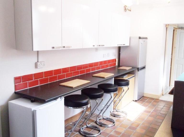 Lorne Road, Clarendon Park, Leicester, LE2 1YG