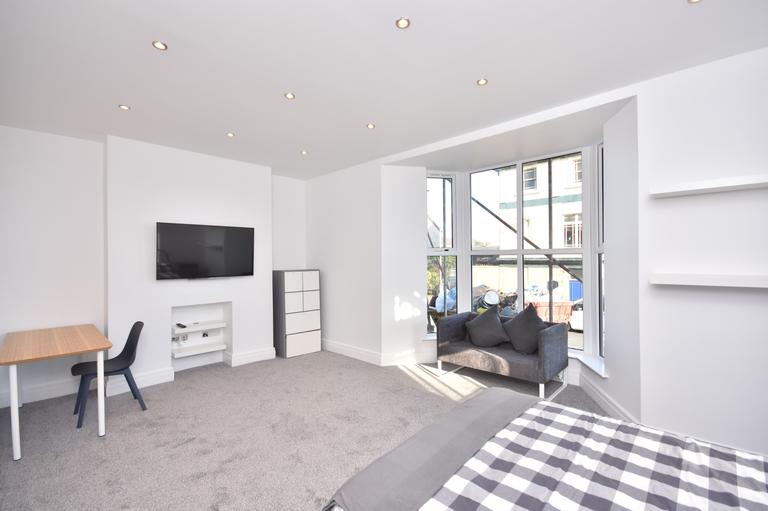 King Edward's Road, Brynmill, Swansea, SA1 4LU