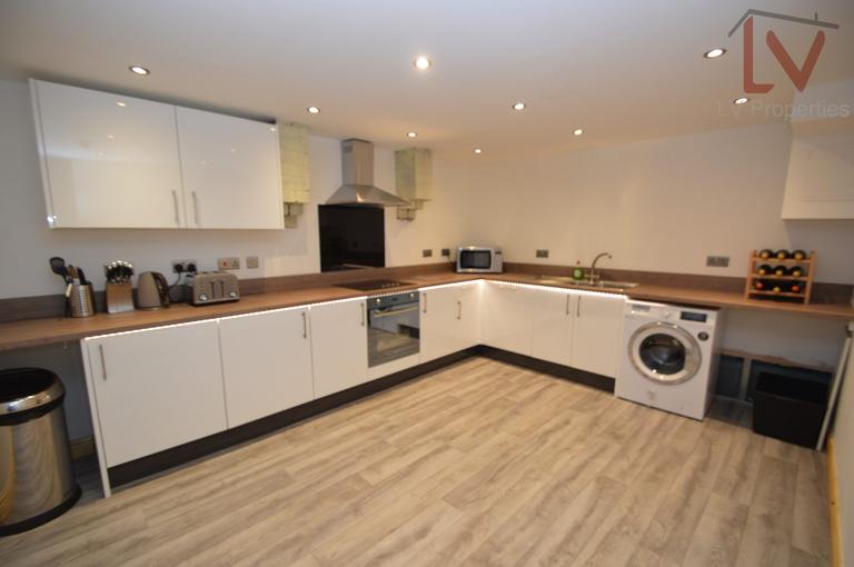Rokeby Gardens, Headingley, Leeds, LS6 3JZ
