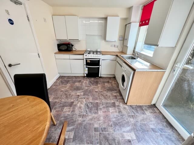 Bosworth Street, Crookes, Sheffield, S10 1HB Bosworth Street, Crookes, Sheffield, S10 1HB