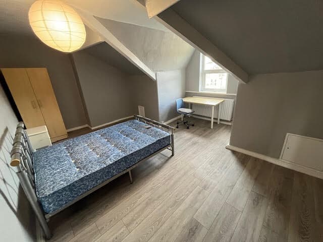 Brudenell Road, Hyde Park, Leeds, LS6 1HA