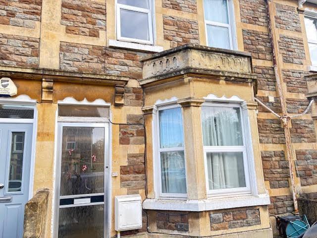 Second Ave, Oldfield Park, Bath, BA2 3NN