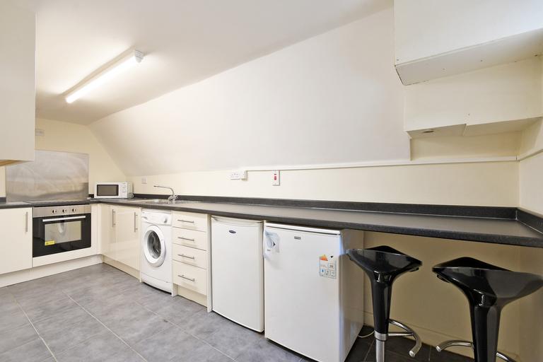 Newbould Lane, Broomhill, Sheffield, S10 2PL