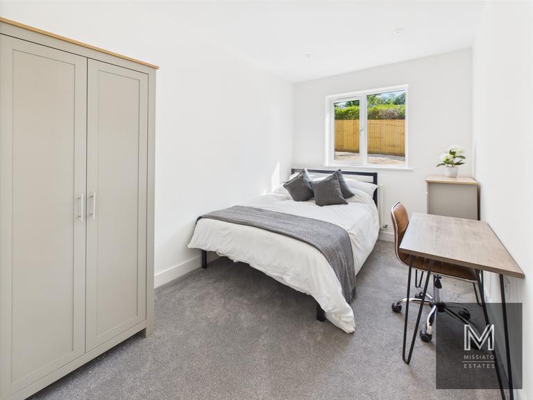 Bath Street, Staple Hill, Bristol, BS16 5NT