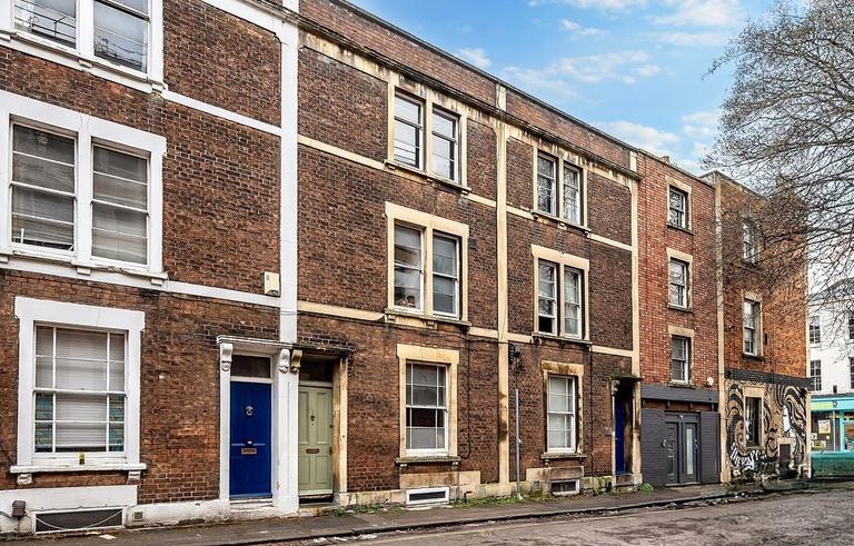 Clarence Place, Cotham & Kingsdown, Bristol, BS2 8DD