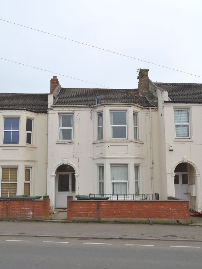 Tachbrook Road, South Leamington, Leamington Spa, CV31 3EE