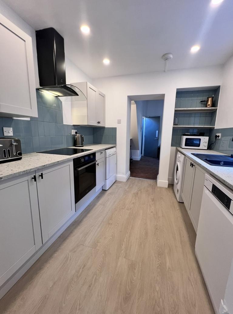 Florentia Street, Cathays, Cardiff, CF24 4PE