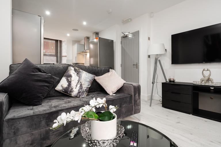 Adelaide Road, Kensington, Liverpool, L7 8SQ