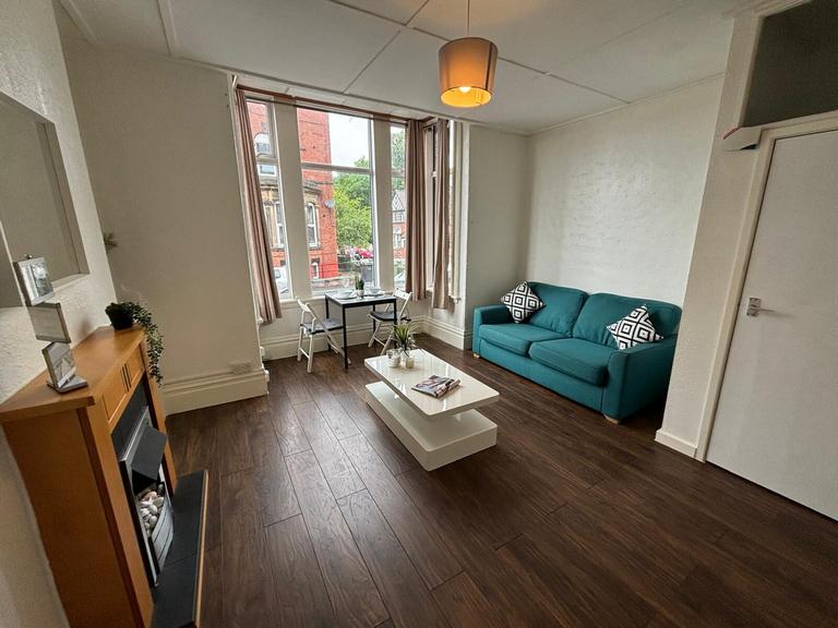 1 Norwood Terrace, Headingley, Leeds, LS6 1EA