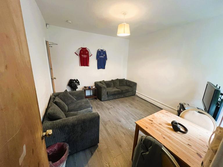 Bute Avenue, Lenton, Nottingham, NG7 1QB