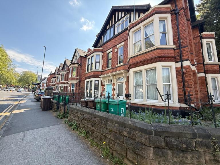 Derby Road, Lenton, Nottingham, NG7 2DP