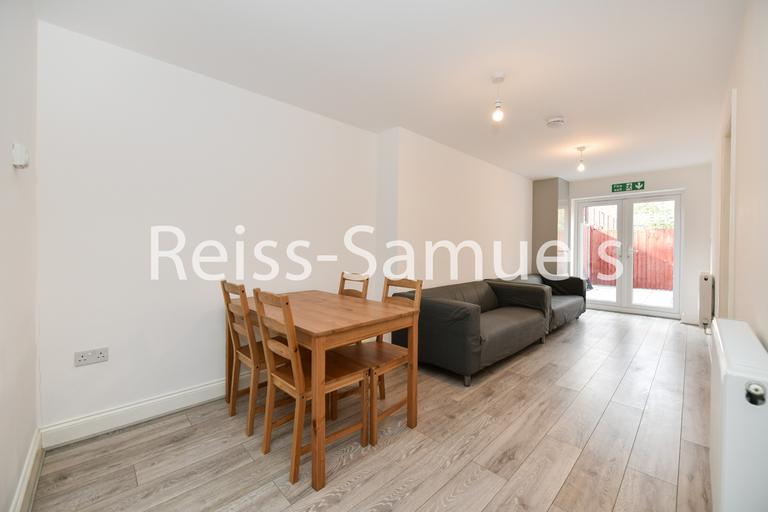 Lockesfield Place, Canary Wharf, London, E14 3AH