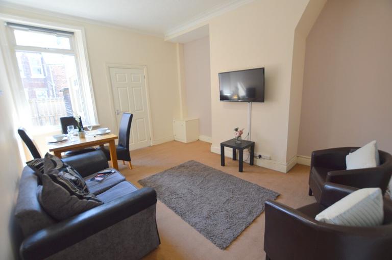 2 bedroom apartment for rent Balmoral Terrace, Newcastle, NE6 5YA