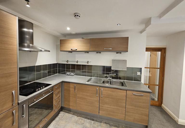 Broadway, City Centre, Nottingham, NG1 1PR