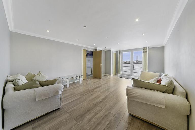 Millennium Drive, Canary Wharf, London, E14 3GH