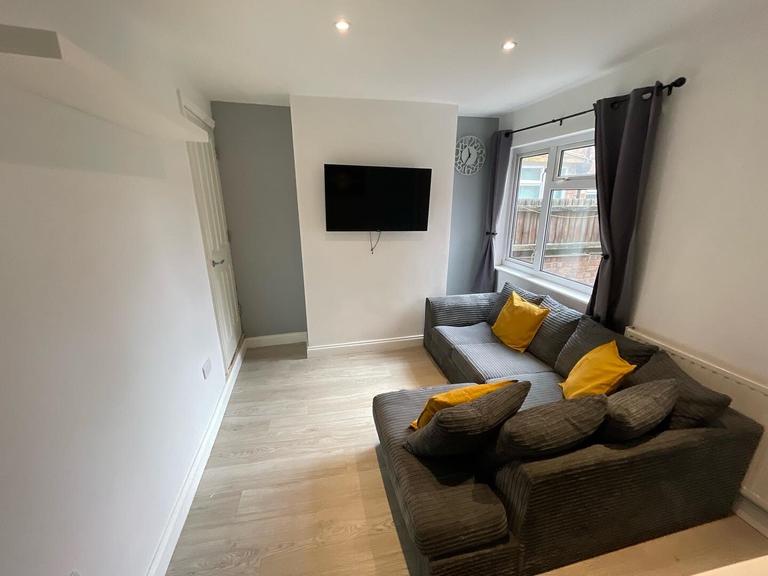 Craven Street, Earlsdon, Coventry, CV5 8DS