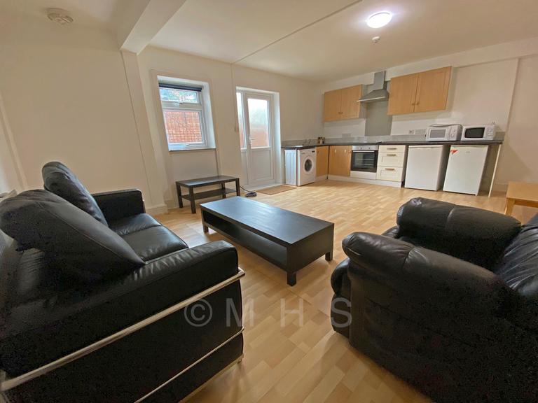 Hyde Park Road, Hyde Park, Leeds, LS6 1AJ