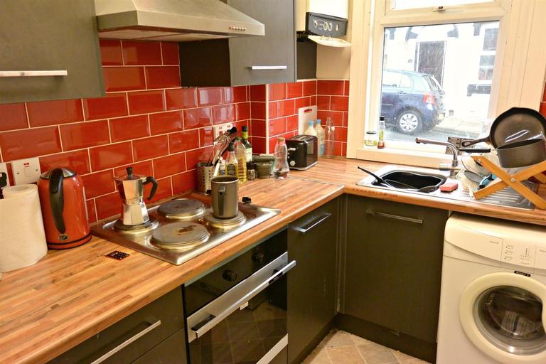 Quarry Place, Woodhouse, Leeds, LS6 2JT