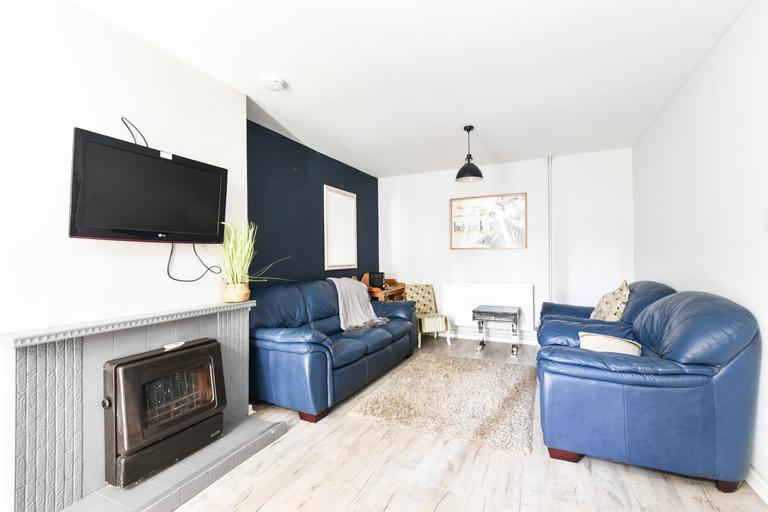 Cunningham Road, North & West Earlham, Norwich, NR5 8HQ