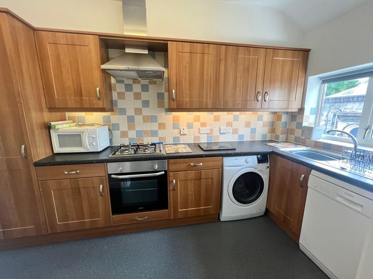 Church Wood Avenue, Headingley, Leeds, LS16 5LF