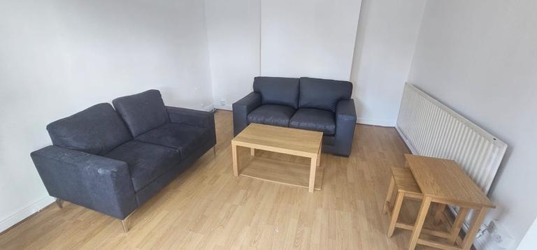 Burley Lodge Street, Hyde Park, Leeds, LS6 1QB