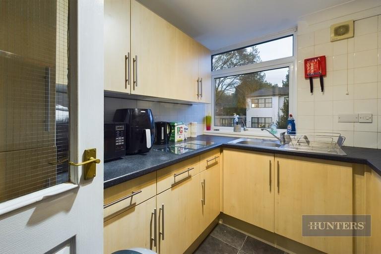 Sparkford Close, Stanmore, Winchester, SO22 4NH