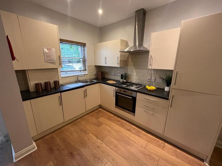 9 North Grange Road, Headingley, Leeds, LS6 2BR