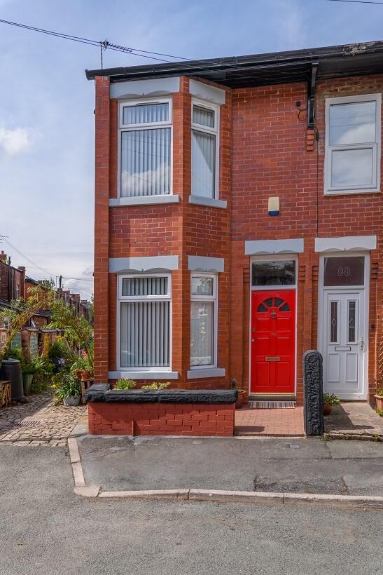 3 bedroom house for rent Ealing Avenue, Manchester, M14 5WF UniHomes