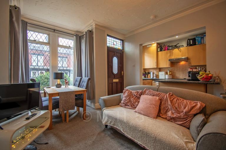 Morris Grove, Kirkstall, Leeds, LS5 3EZ