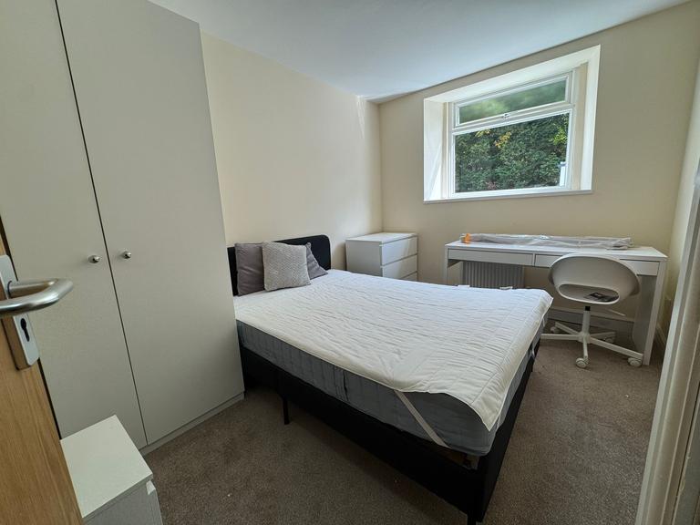 St. Helens Avenue, Uplands, Swansea, SA1 4NE