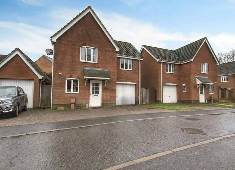 Roe Drive, North & West Earlham, Norwich, NR5 8BT