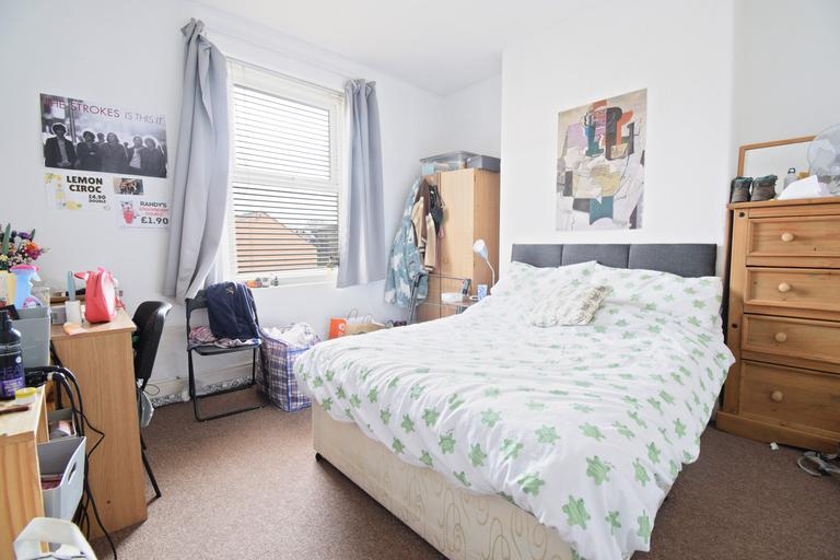 Glossop Road, Broomhill, Sheffield, S10 2QA