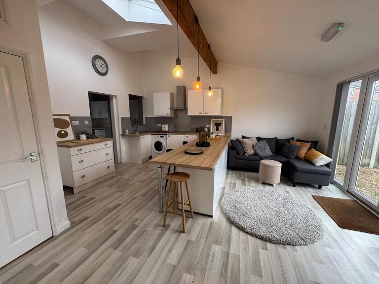 Bowthorpe Road, North & West Earlham, Norwich, NR5 8AE