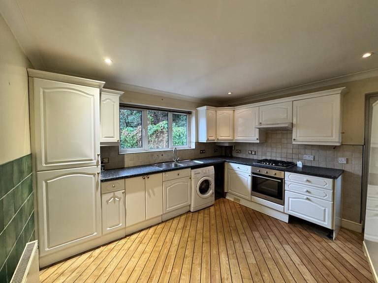 Ravenor Park Road, Greenford, London, UB6 9QX