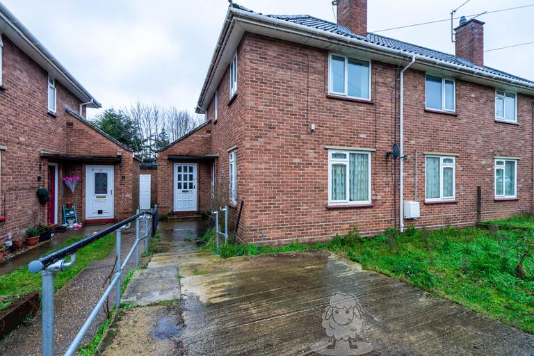 Freshfield Close, North & West Earlham, Norwich, NR5 8RA