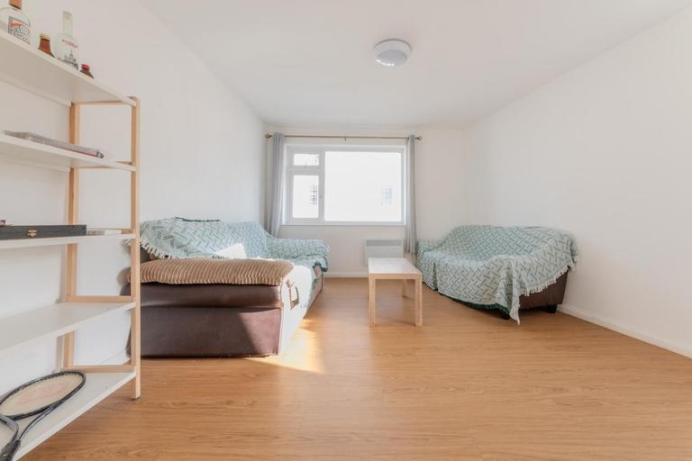 Brunswick Street, Town Centre, Leamington Spa, CV31 2DT